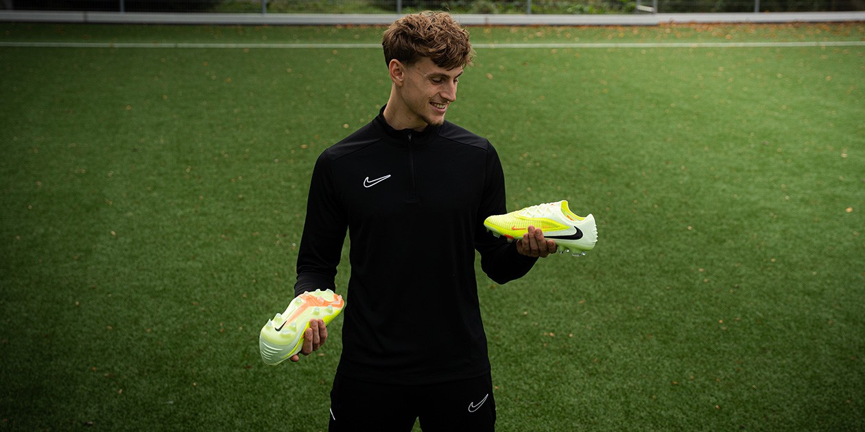 Nike 2025 Max Voltage Pack