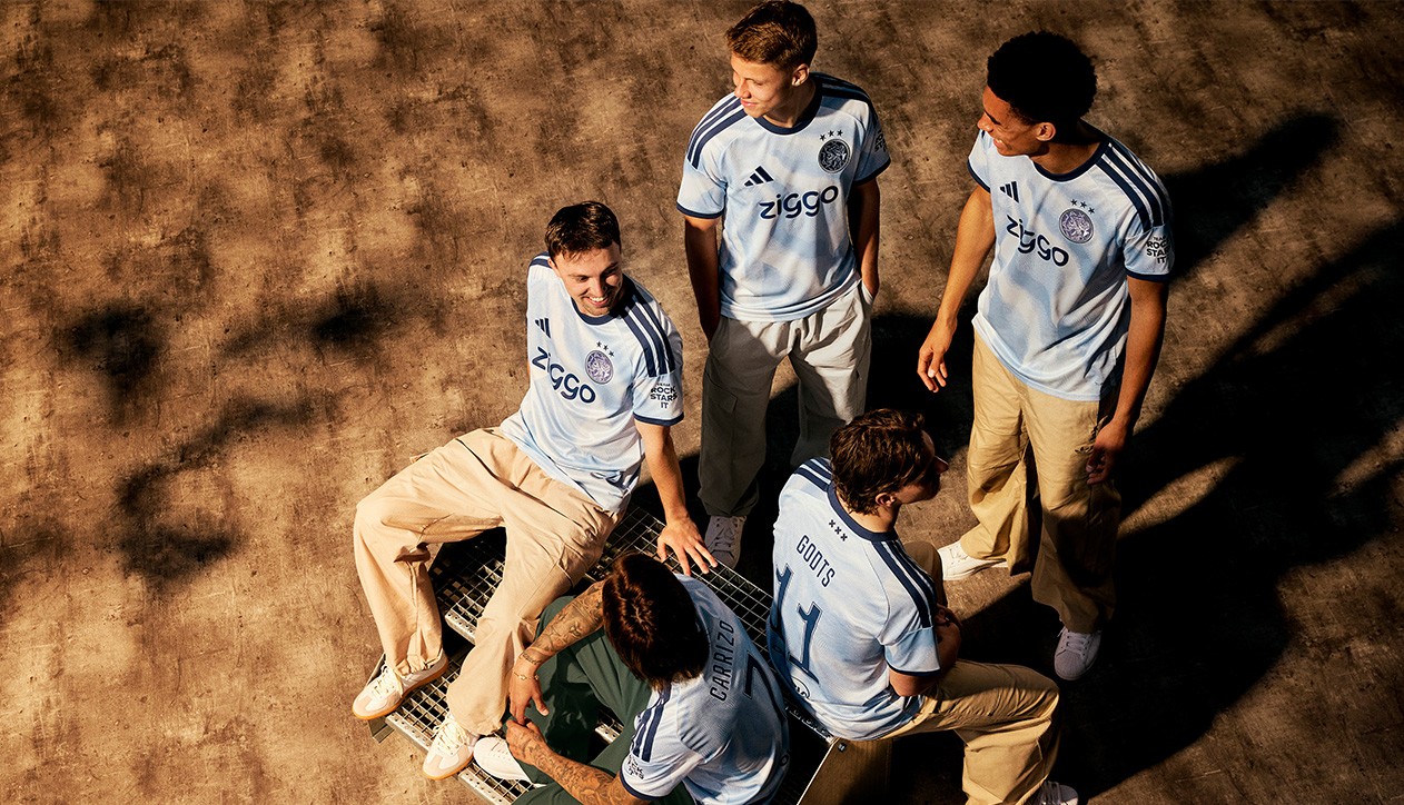 Ajax 3e tenue 26/27: fris, opvallend en totaal anders