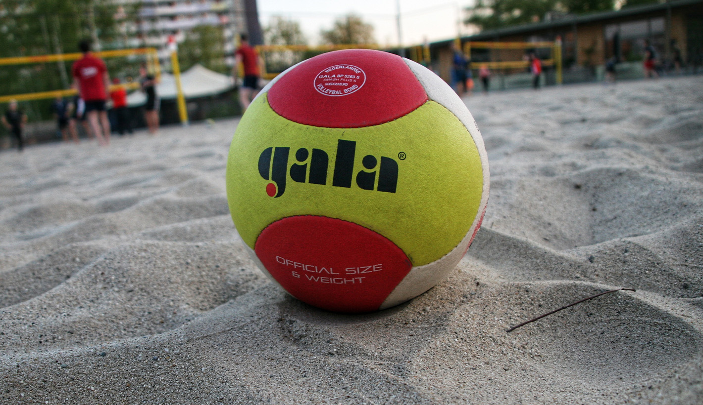 Alles wat je moet weten over beachvolleyballen!
