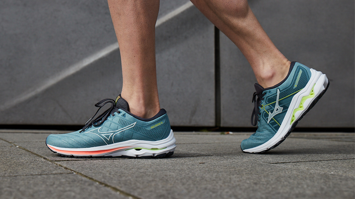 Loop vele hardloopkilometers op de Mizuno Wave Inspire 18