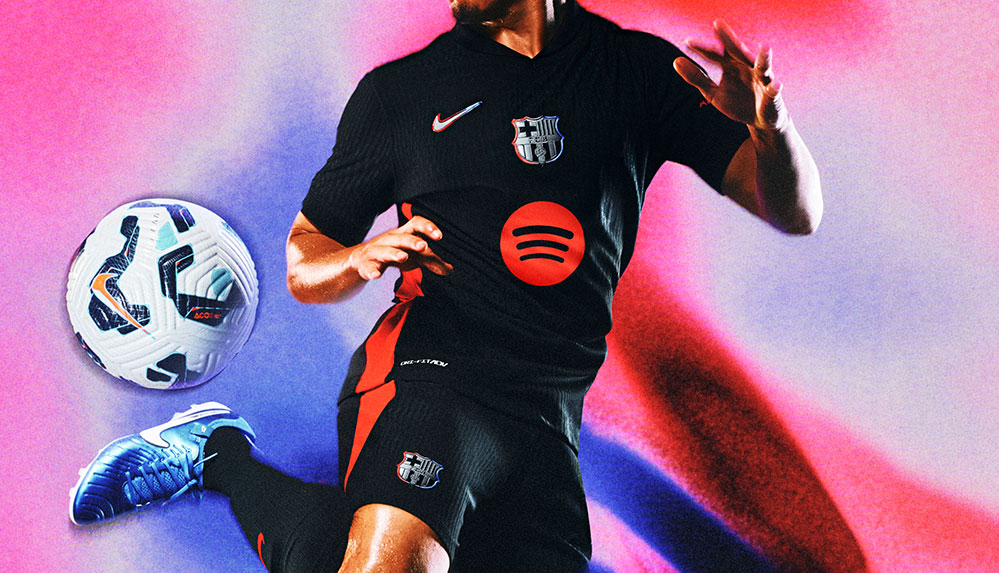 F.C. Barcelona Uitshirt 2024/2025: De Perfecte Mix van Klasse en Prestatie